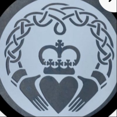 𝔊𝔯á𝔦𝔫𝔫𝔢 🕊️☘️'s profile picture