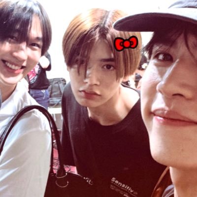 justju(meow)'s profile picture