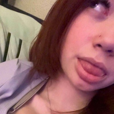 Crumybump (follow)'s profile picture