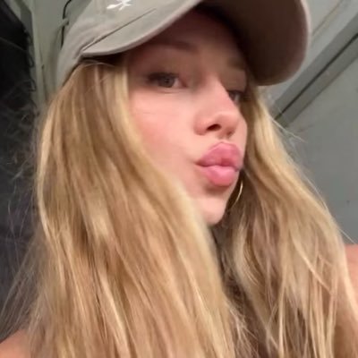 ່mika's profile picture