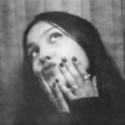 tória's profile picture
