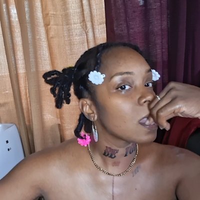 MaxinesQueendom's profile picture