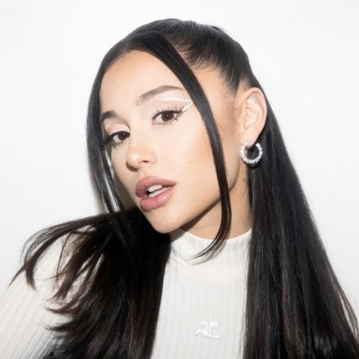 isa's profile picture