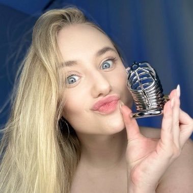 EmiiIyYourQueen's profile picture