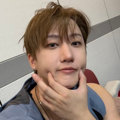 THE0RYHAN's profile picture