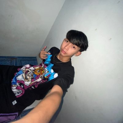 😅's profile picture
