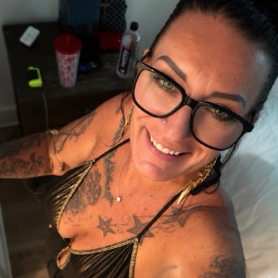 ThixxEnvy's profile picture