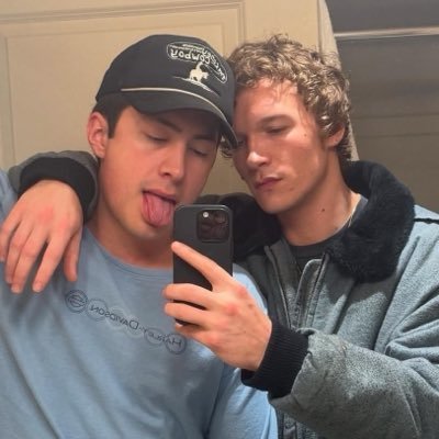 🦦's profile picture