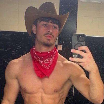 chadmoney21's profile picture