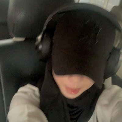 ell ✮'s profile picture