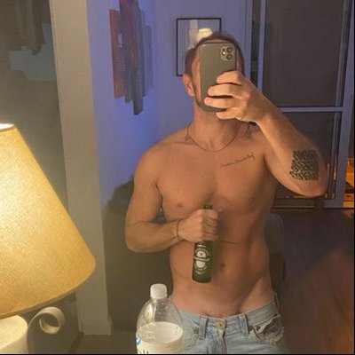 osurfistatarado's profile picture
