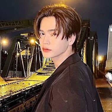 justju(meow)'s profile picture
