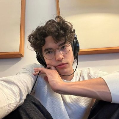 claire's profile picture