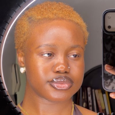 ADJA~FATOU ♡🦢🇸🇳's profile picture