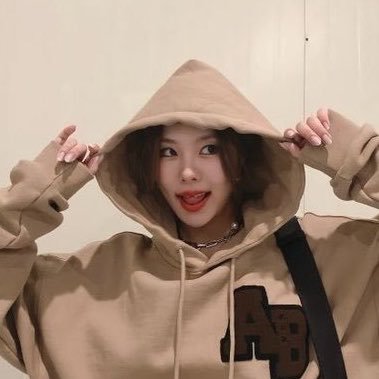 ᴍs. ᴊᴇᴏɴɢ◞✿'s profile picture
