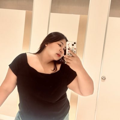 Almondmimi's profile picture
