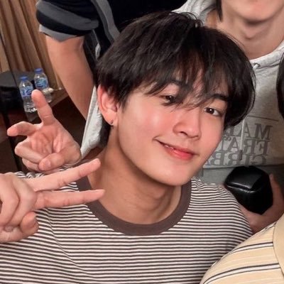 isCurrent 🐷ྀིྀི𑁤ᵕ̈ (rest)'s profile picture