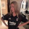 BJK li ESTER 的头像