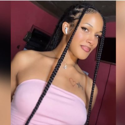 Pretty_Tash_19's profile picture