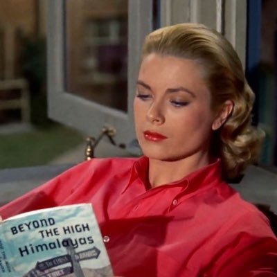 natasharromanof's profile picture