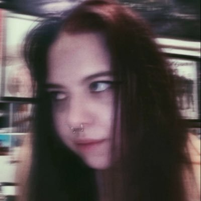 𖤐 Laura 𖤐's profile picture