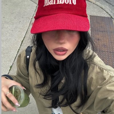 ayasreadss's profile picture
