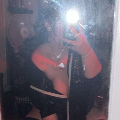 heartzz4moth's profile picture