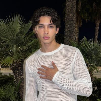 Alex Aster's profile picture