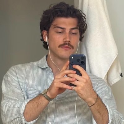 clara's profile picture