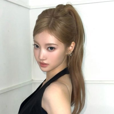 mymaynia's profile picture