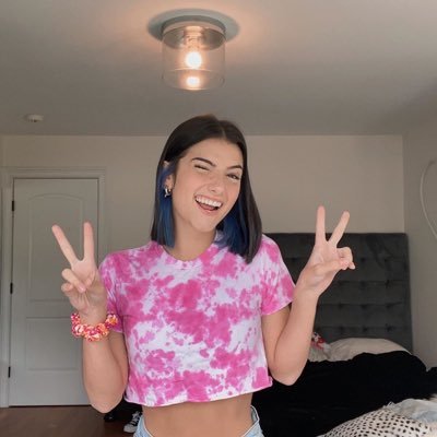 Melodie rinaes's profile picture
