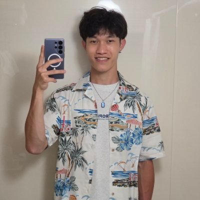 yang_nov_xxiv's profile picture