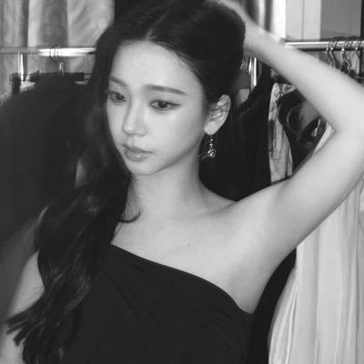 karinyuj's profile picture
