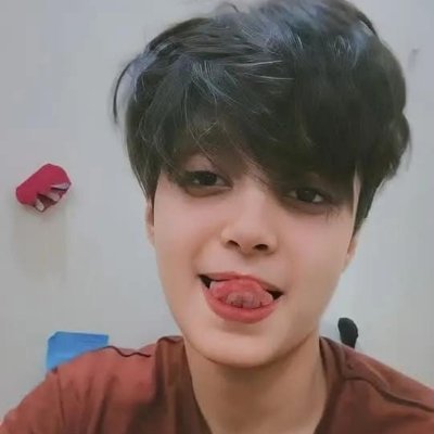 wth32j's profile picture
