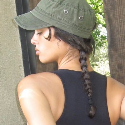 𖦹's profile picture