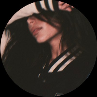 Sɾƚα. Áɠυιlα 🐦🔥's profile picture