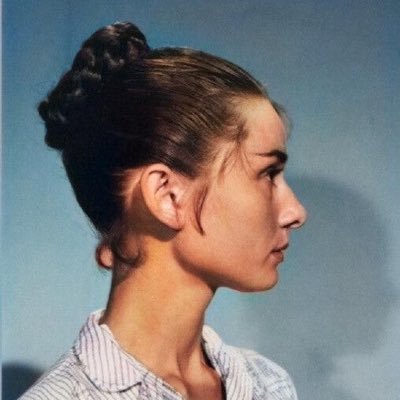 E's profile picture