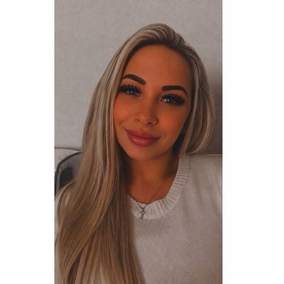 🦋E M M A🦋's profile picture