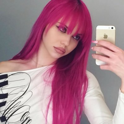 Lolly ★'s profile picture