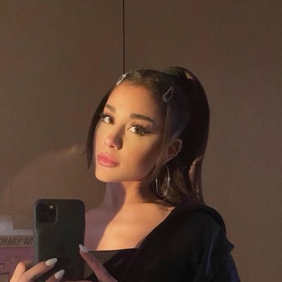 Pearl🪐's profile picture