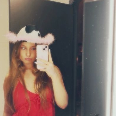 gabsavfc_'s profile picture
