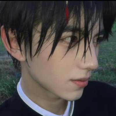𝐧𝐚𝐲🍂's profile picture