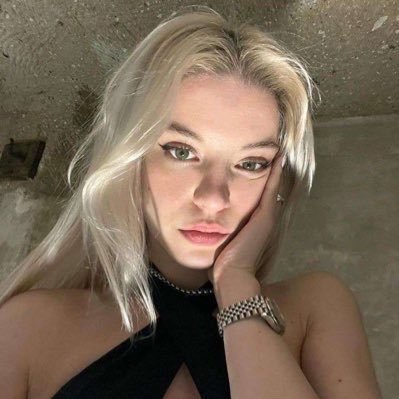 burcöy's profile picture