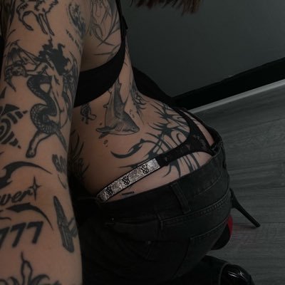 snap0ut0f1t777's profile picture