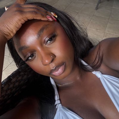 𝖒𝖎$𝖘 𝖉𝖎𝖔𝖗's profile picture