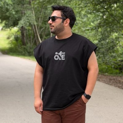 miladtirandaz | میلاد تیرانداز's profile picture