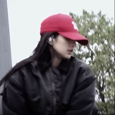 shelovscam's profile picture