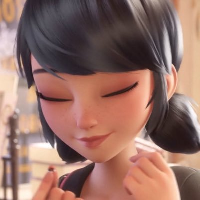 holly ୨ৎ ⋆.'s profile picture
