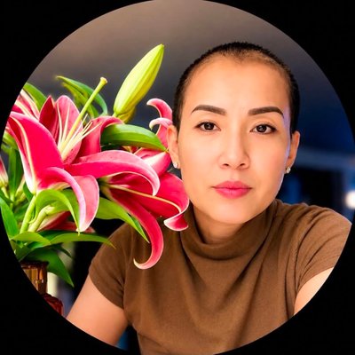 JessDola's profile picture