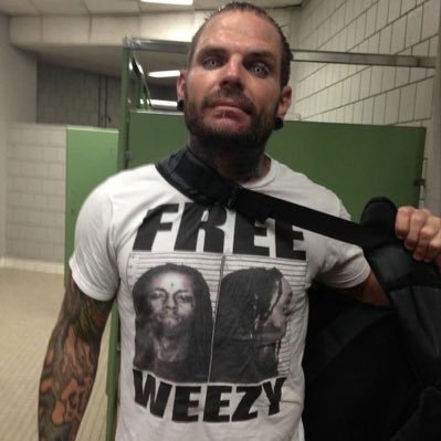 j's profile picture